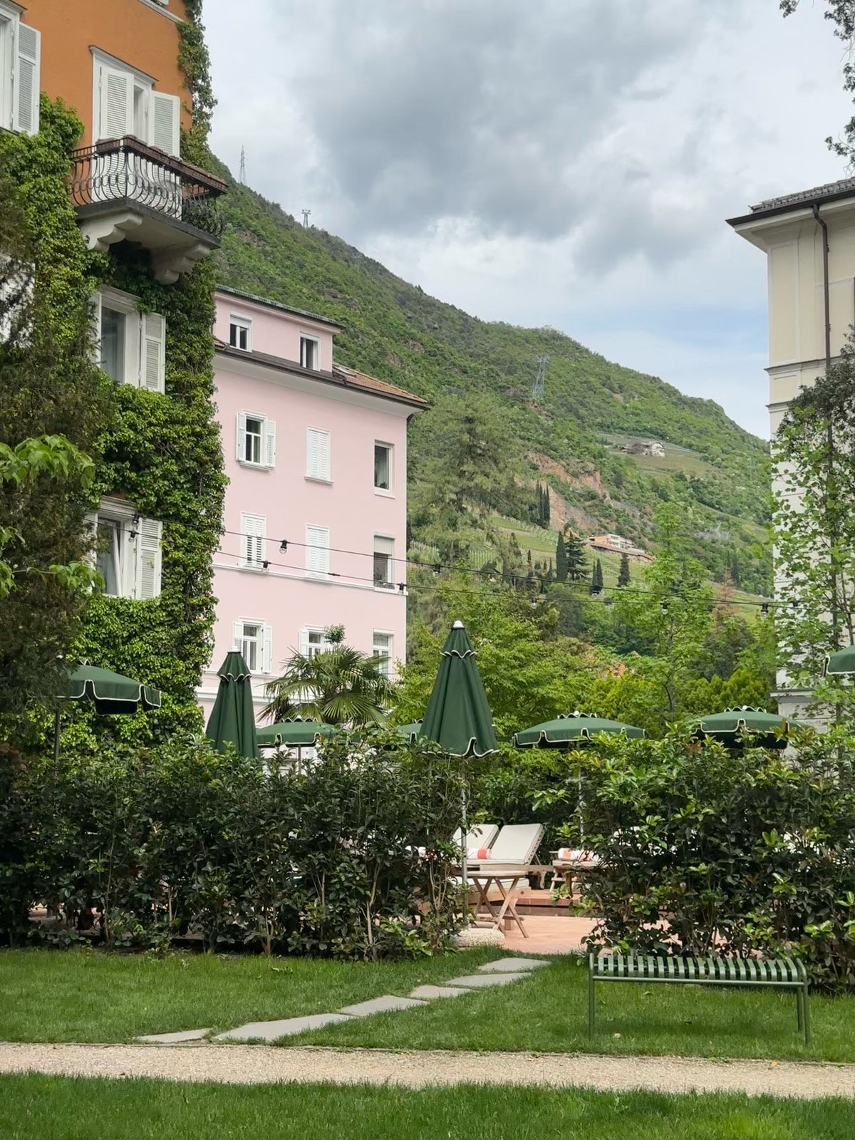 Parkhotel Mondschein Bolzano: A Boutique Hotel with Timeless Charm