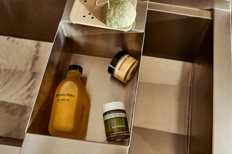  GIFTS FOR THE BEAUTY LOVER 