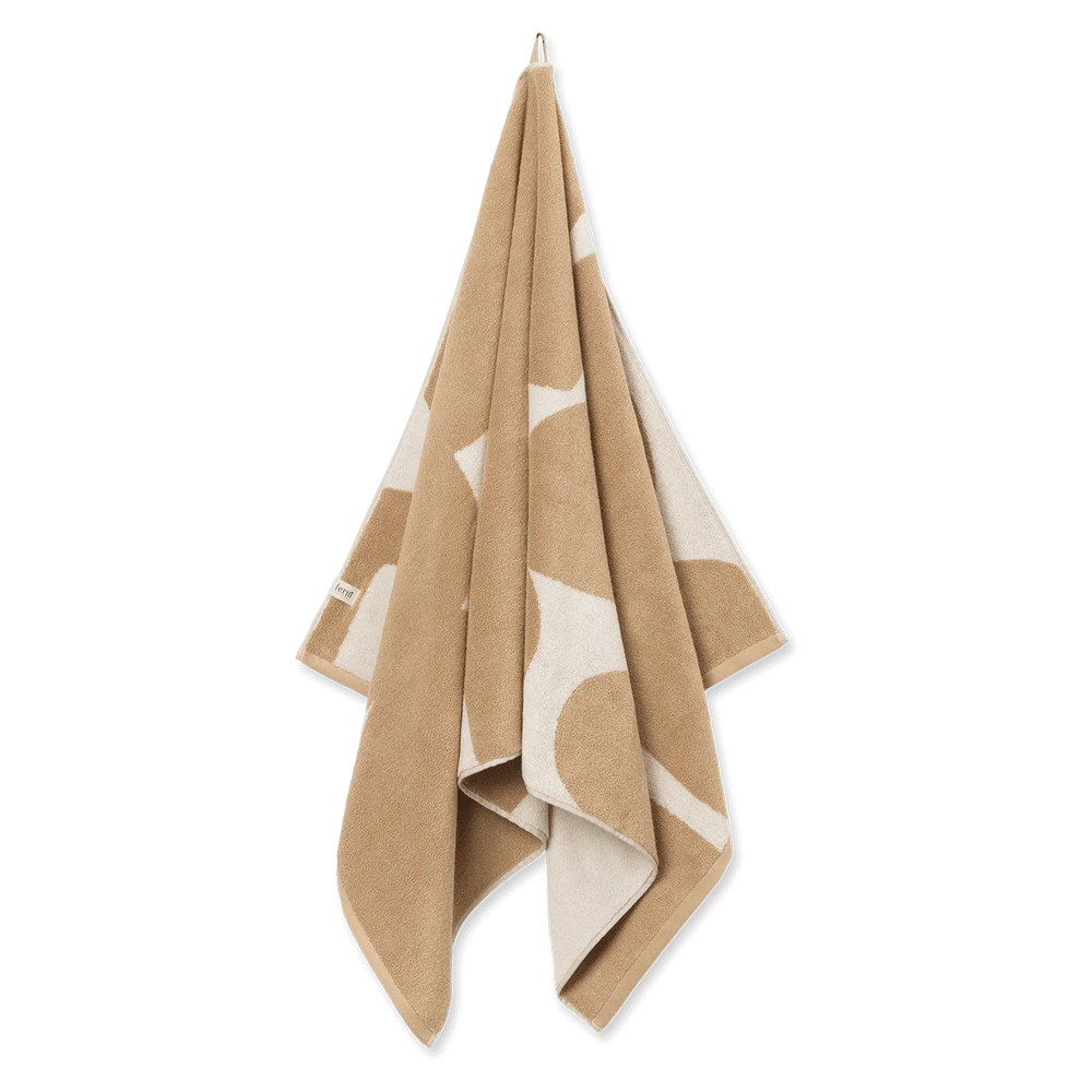 Ebb Bath Towel, Sand/Off-White by ferm LIVING