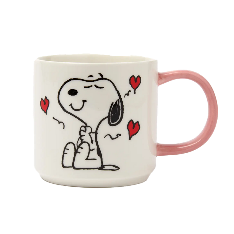  Peanuts Snoopy Love mug with a pink handle 
